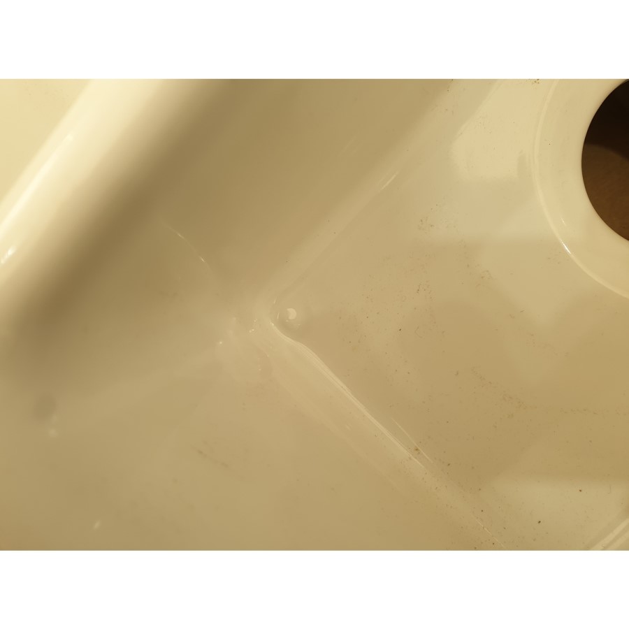 GRADE A2 - Reginox Tuscany 1.5 Bowl Ceramic White Undermount Kitchen Sink