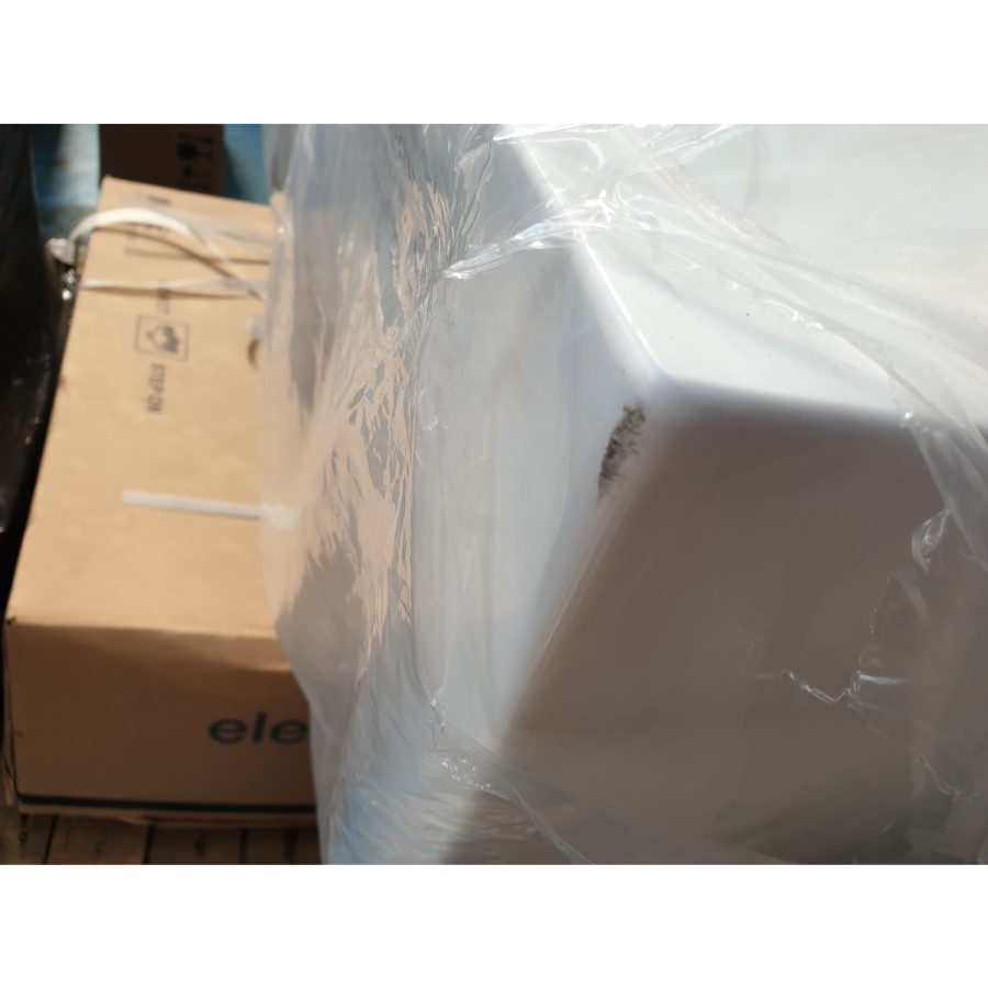 GRADE A2 - Riga Freestanding Bath Double Ended - 1585 x 690mm