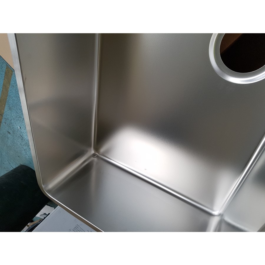 GRADE A2 - Reginox Single Bowl Stainless Steel Kitchen Sink