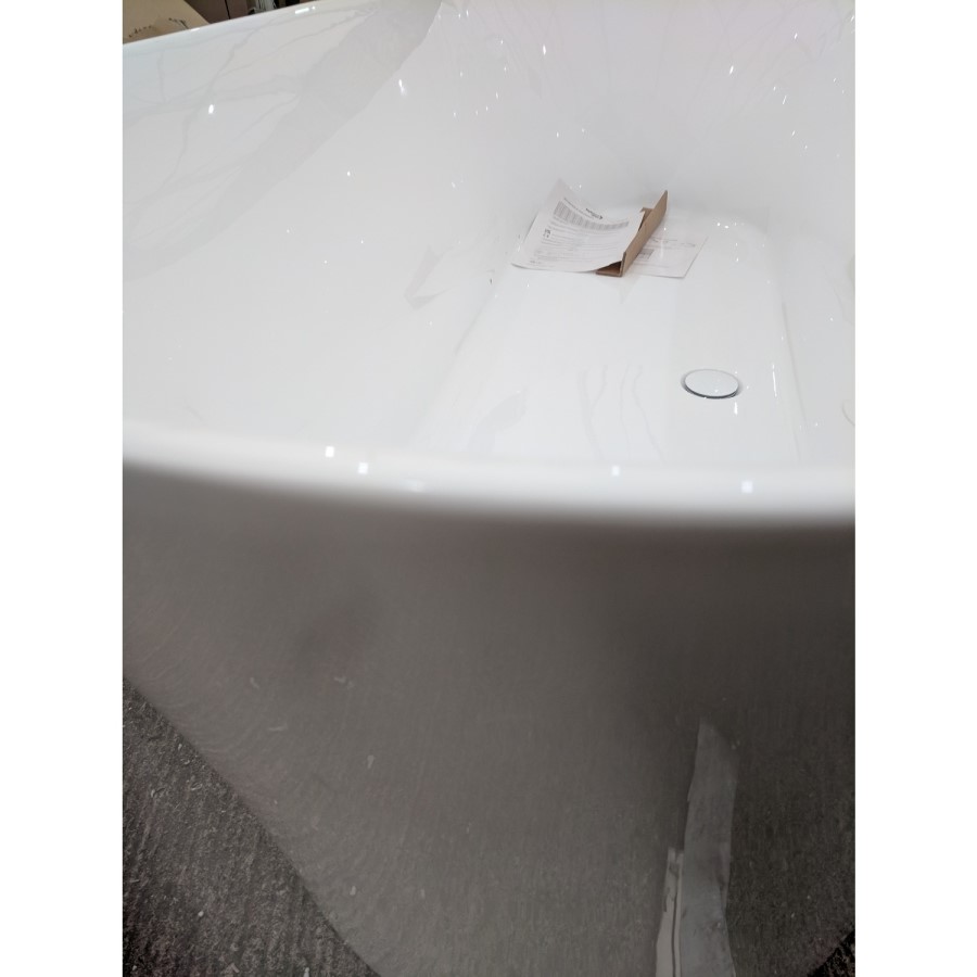 GRADE A2 - Freestanding Double Ended Bath 1700 x 750mm - Arya