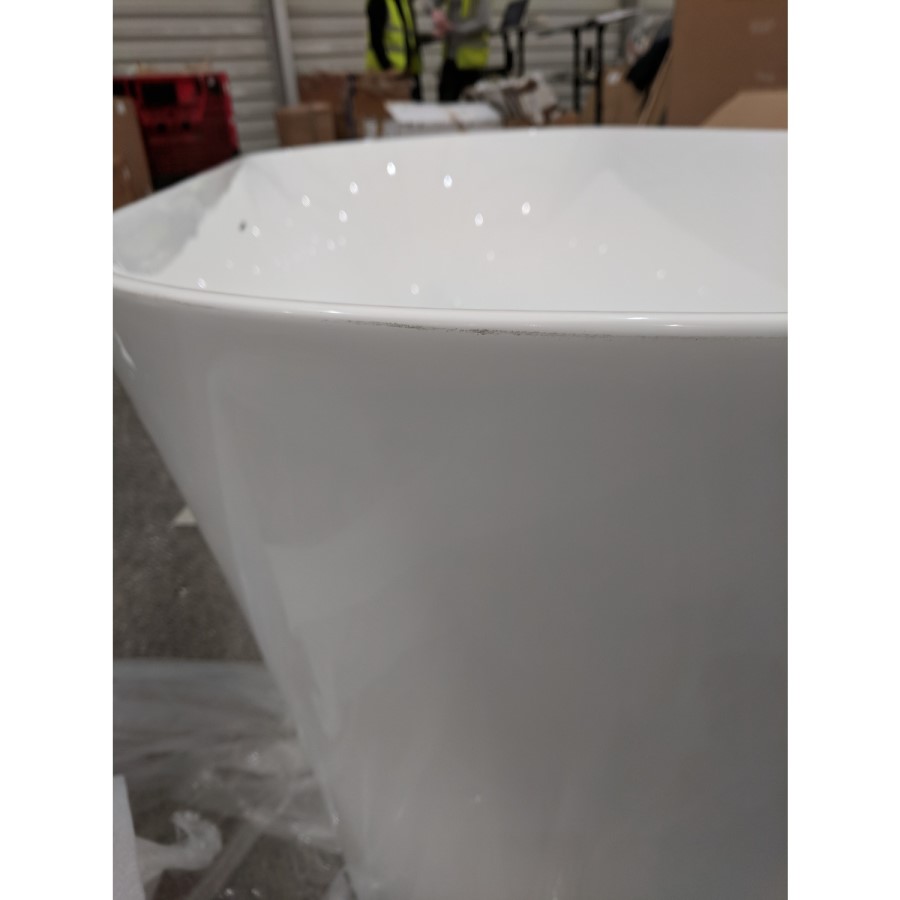 GRADE A2 - Freestanding Double Ended Bath 1700 x 750mm - Arya