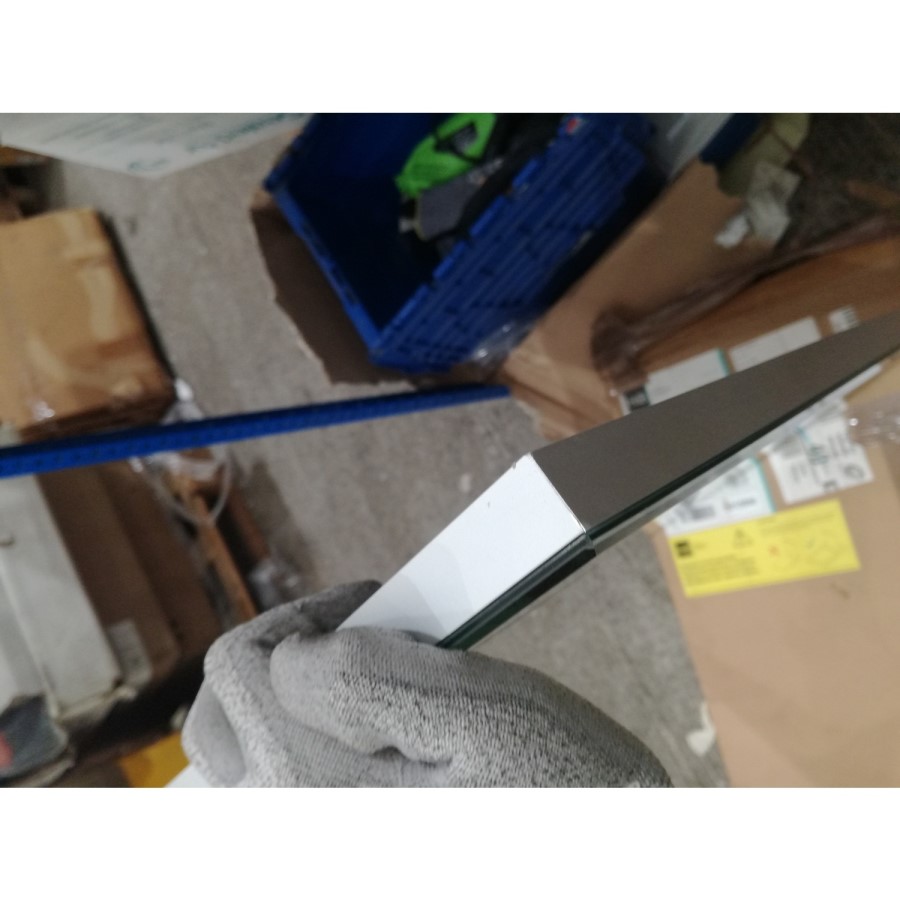 GRADE A2 - Rectangular LED Bathroom Mirror with Demister 600 x 800mm- HiB Air 60