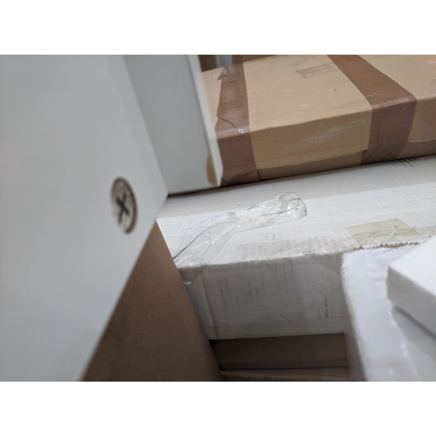 GRADE A2 - White Mirrored Wall Bathroom Cabinet 400 x 650mm - Ashford