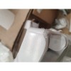 GRADE A2 - Newport Soft Close Wrap Seat