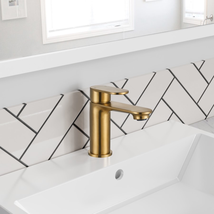 GRADE A1 - Brass Mono Basin Mixer Tap with Slotted Waste - Albury