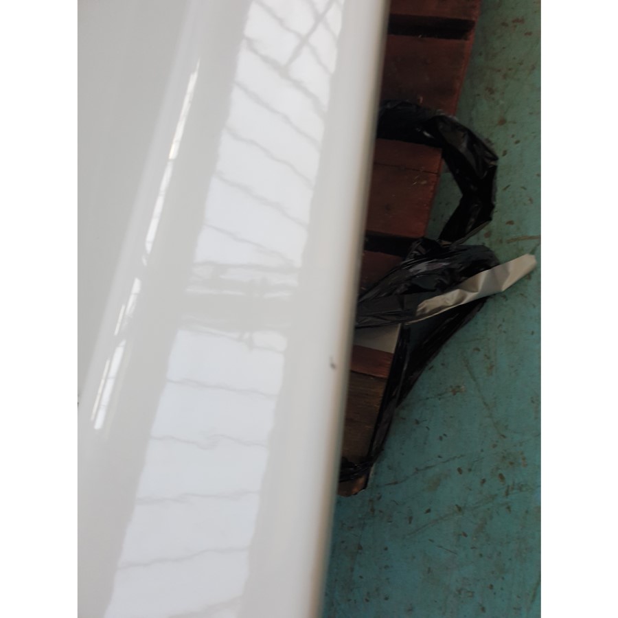 GRADE A2 - 1700 x 700 Colt Single Ended Steel Bath with 0 Tap Holes and Grips