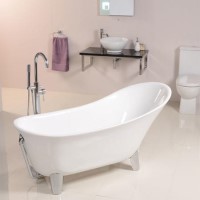 Solar Freestanding Bath with Modern Feet