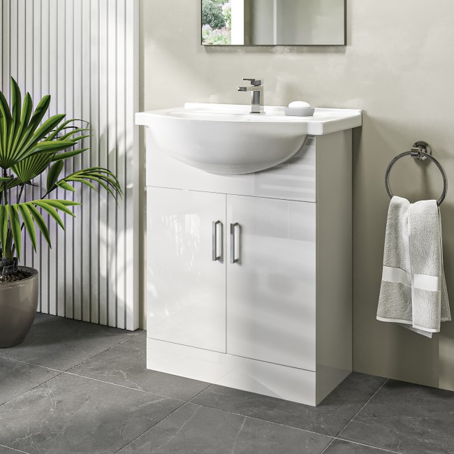 650mm White Freestanding Vanity Unit with Basin - Classic