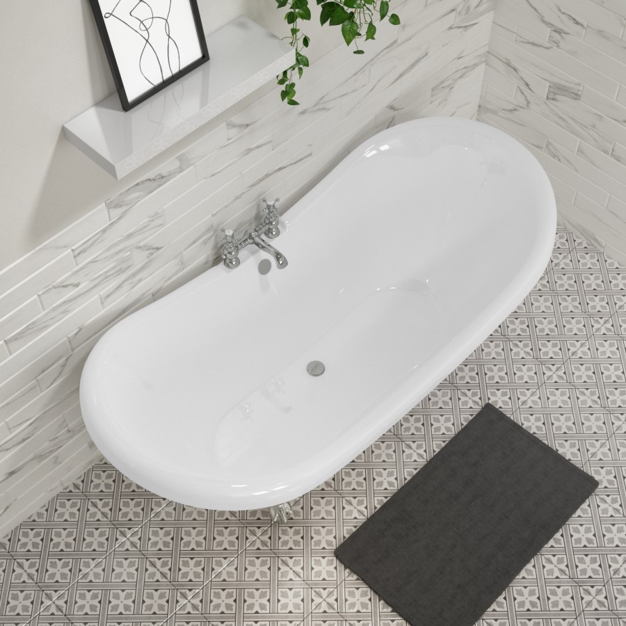 Park Royal boat bath with feet