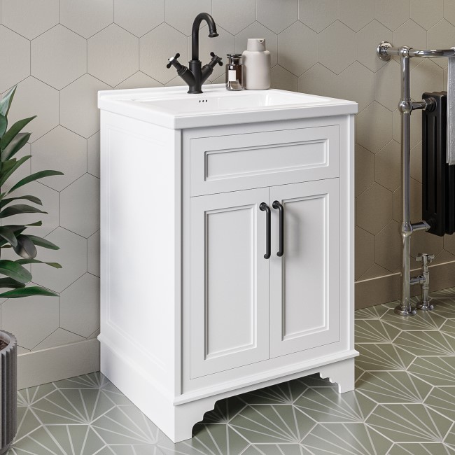 Grade A2 - 600mm White Freestanding Vanity Unit with Basin - Camden