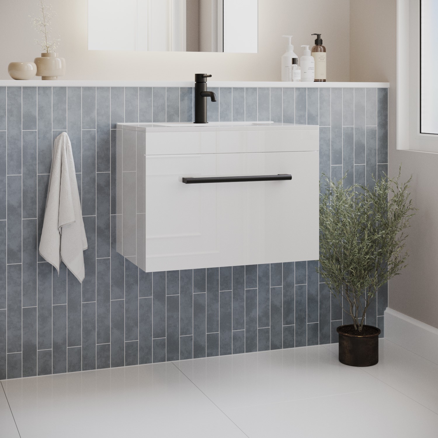 Ashford White 600Mm Wall Hung Vanity Unit With Basin And Black Handle