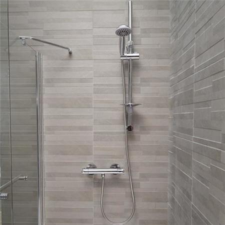 Eco Slide Shower Rail Kit with Ecobar Valve