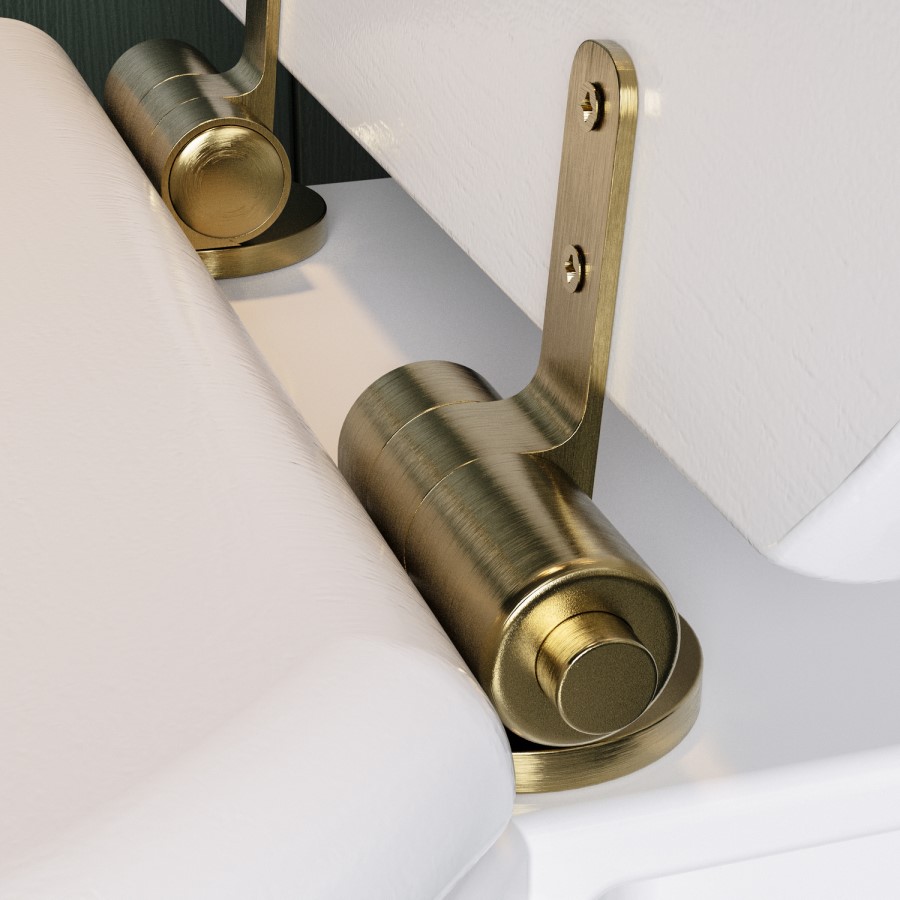 Close Coupled Traditional Toilet with Wooden Soft Close Seat & Brass Fittings - Park Royal