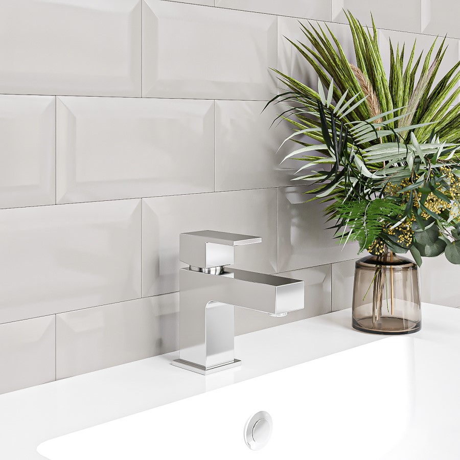 GRADE A1 - Chrome Cloakroom Mono Basin Mixer Tap - Cube