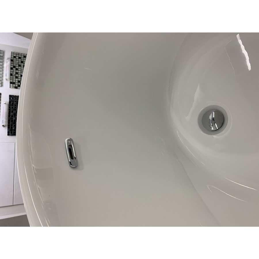 GRADE A1 - Metropolitan Black & Gold Double Ended Freestanding Bath - L1676 x W900mm