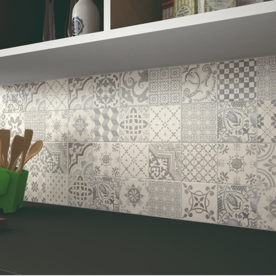25.7cm x 51.5cm Paisley Gris Mosaic Wall Tile