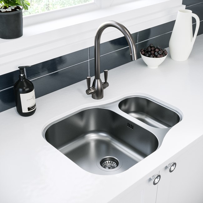 1.5 Bowl Undermount Chrome Stainless Steel Kitchen Sink with Reversible Drainer - Enza Isabella