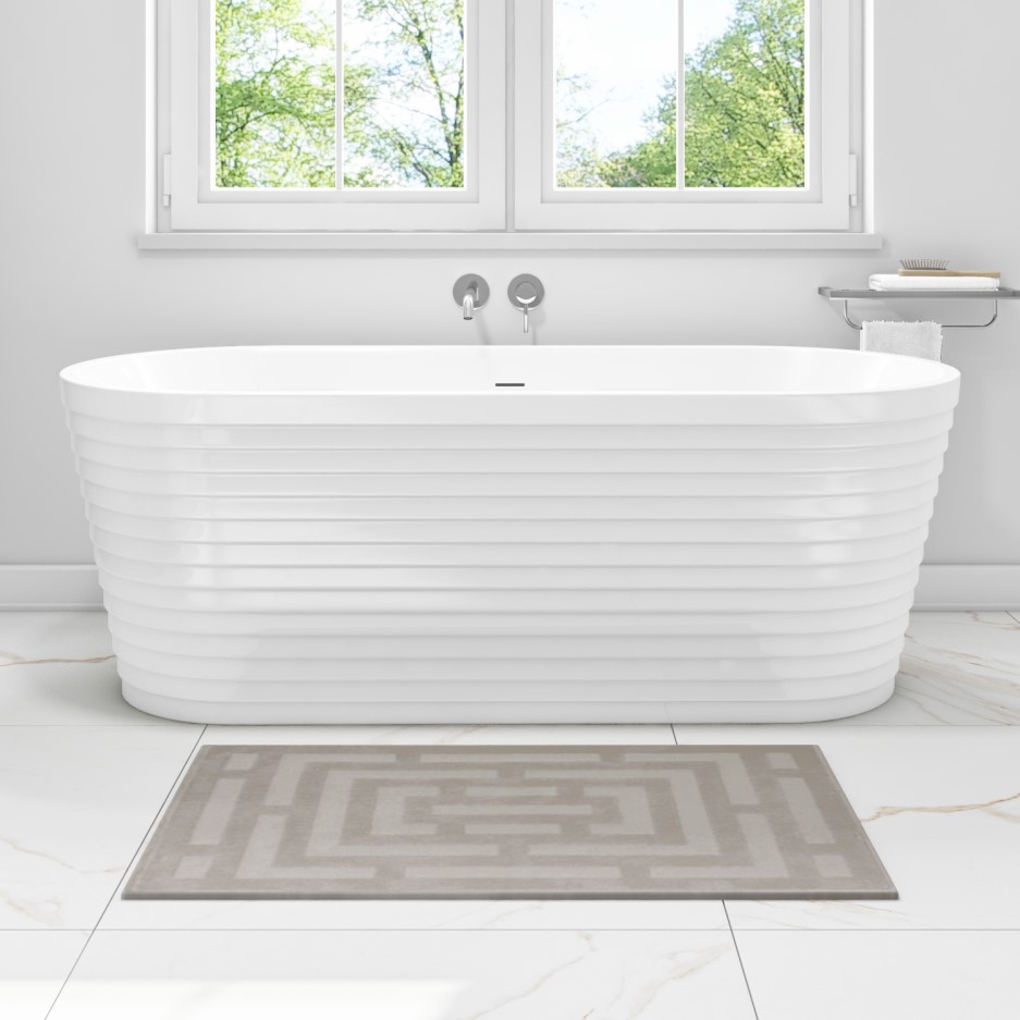 large double ended freestanding bath