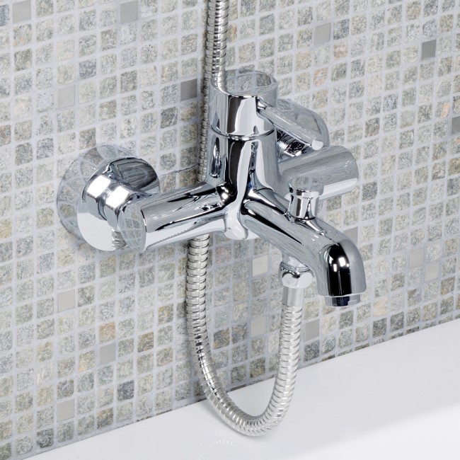 GRADE A1 - Wall Mounted Bath Shower Mixer - Focus Range