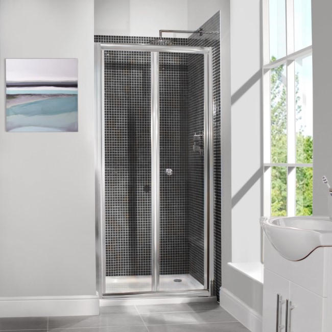 GRADE A1 - 700mm Bi-Fold Shower Door 6mm Glass - Aquafloe