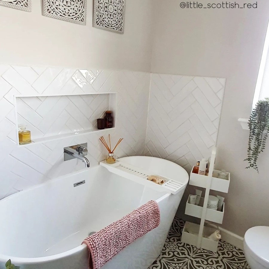 GRADE A1 - Freestanding Double Ended Bath 1500 x 680mm - Bari