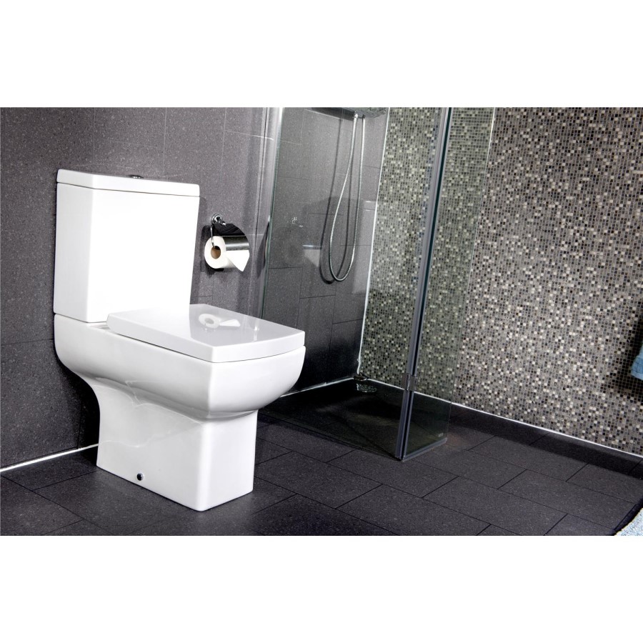 Delta Close Coupled Toilet with Soft Close Seat