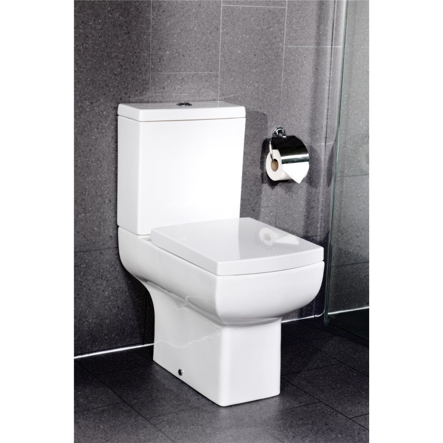 Delta Close Coupled Toilet with Soft Close Seat