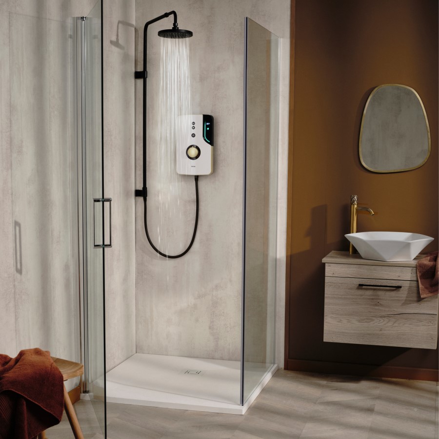 ENlight Thermostatic Electric Brass 9kW with UNIQ® Black kit