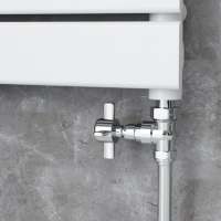 Maesta Chrome Traditional Manual Straight Radiator Valves (pair) Maesta Chrome Traditional Manual Straight Radiator Valves (pair)