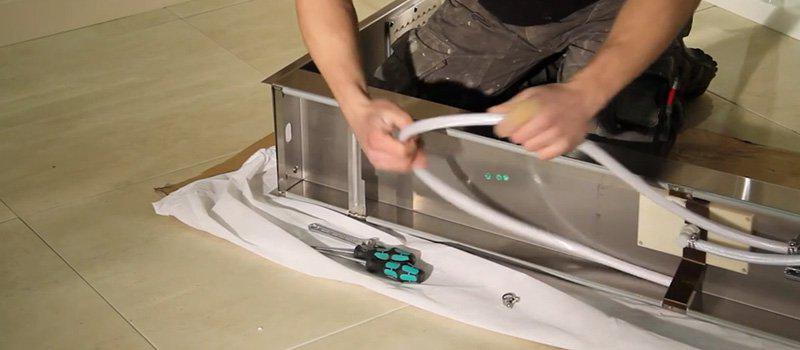How to Install a Shower Panel - Connecting to water supply How to Install a Shower Panel - Connecting to water supply