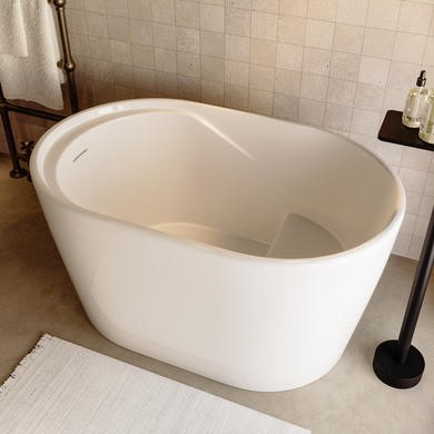 Freestanding Japanese Soaking Deep Bath With Seat 1200 x 630mm